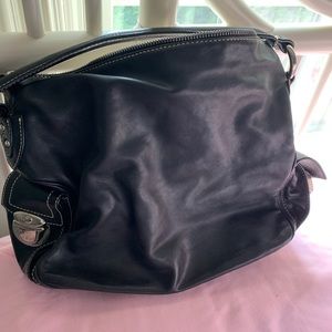 Marc Jacobs Bags - Marc Jacobs Black Leather Handbag Marc Jacobs Bags - Marc Jacobs Black Leather Handbag